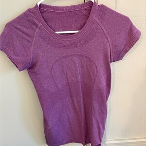 lululemon athletica Violet Short Sleeve Tee